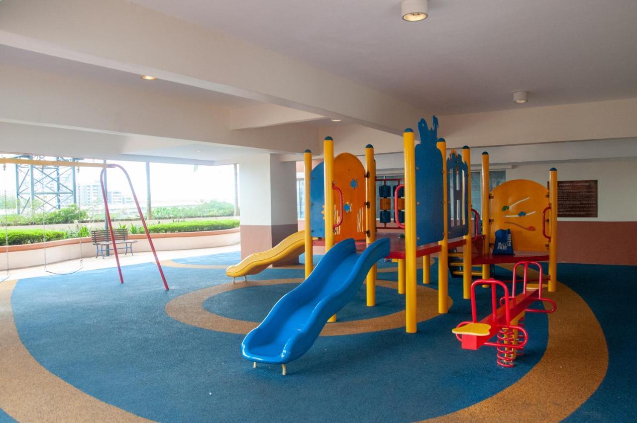 Five H Family Service Apartment Seri Kembangan Eksteriør bilde
