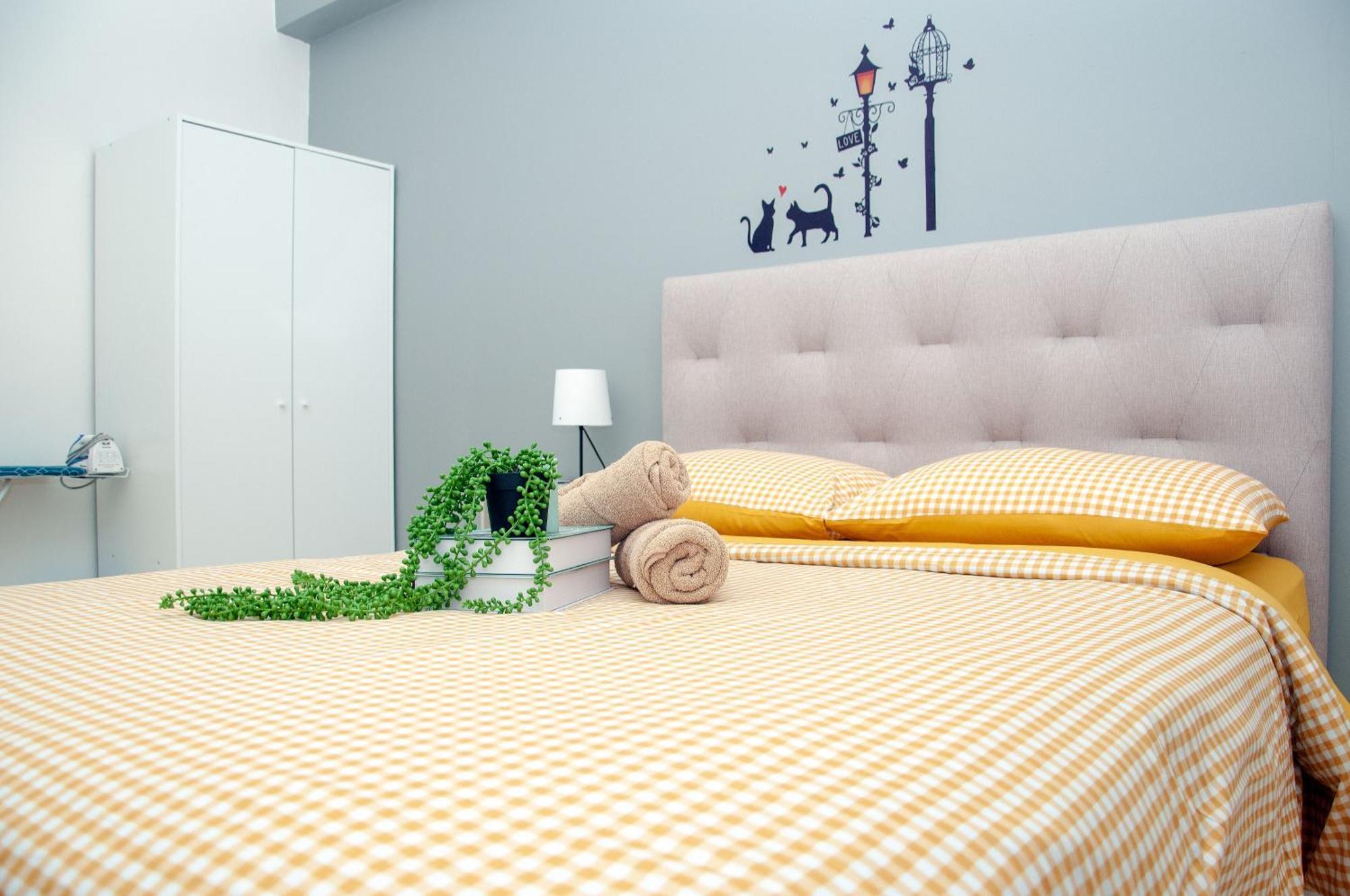 Five H Family Service Apartment Seri Kembangan Eksteriør bilde