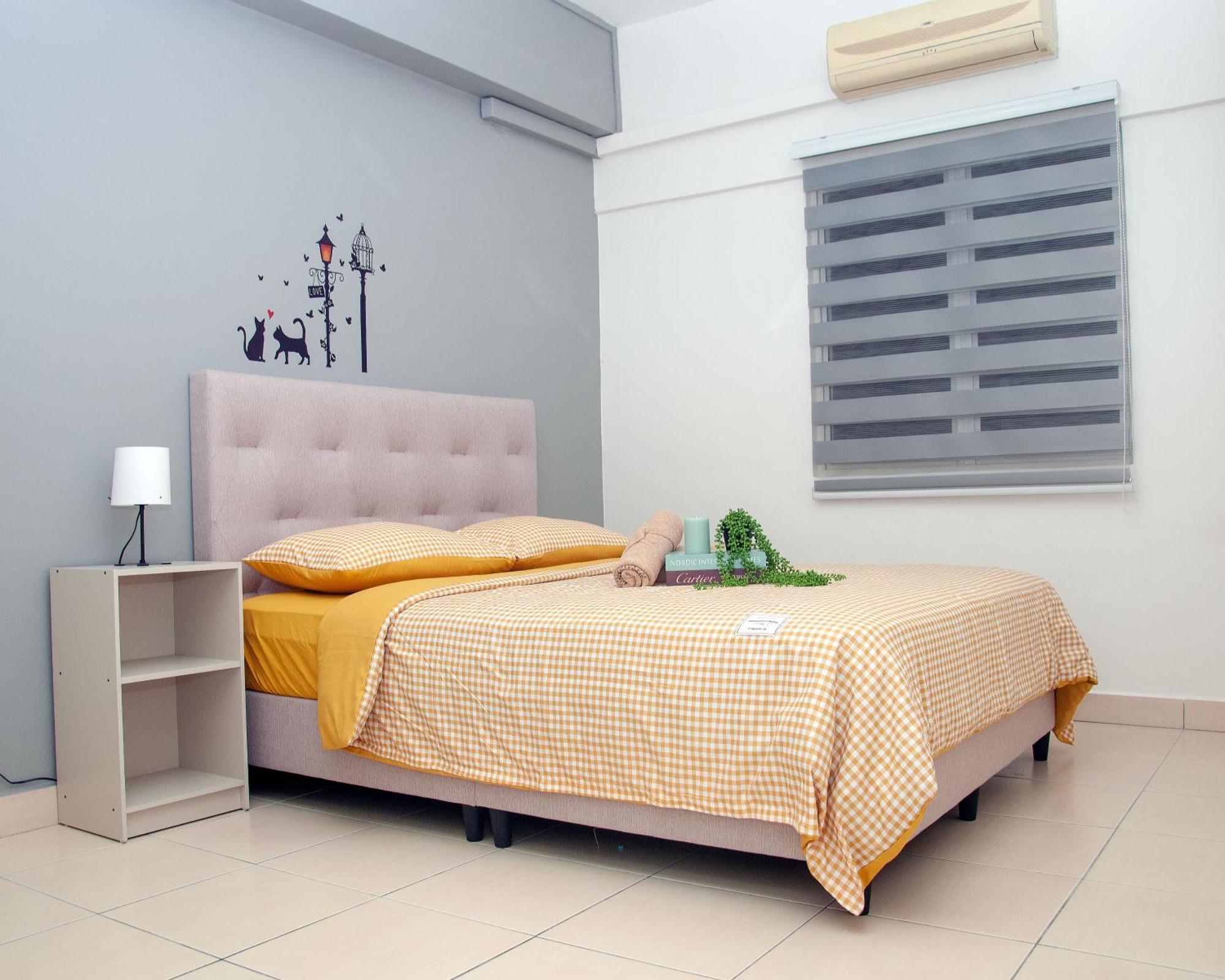 Five H Family Service Apartment Seri Kembangan Eksteriør bilde